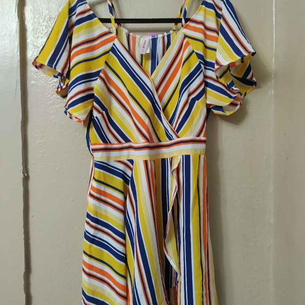 Striped Romper - Picture 3 of 4